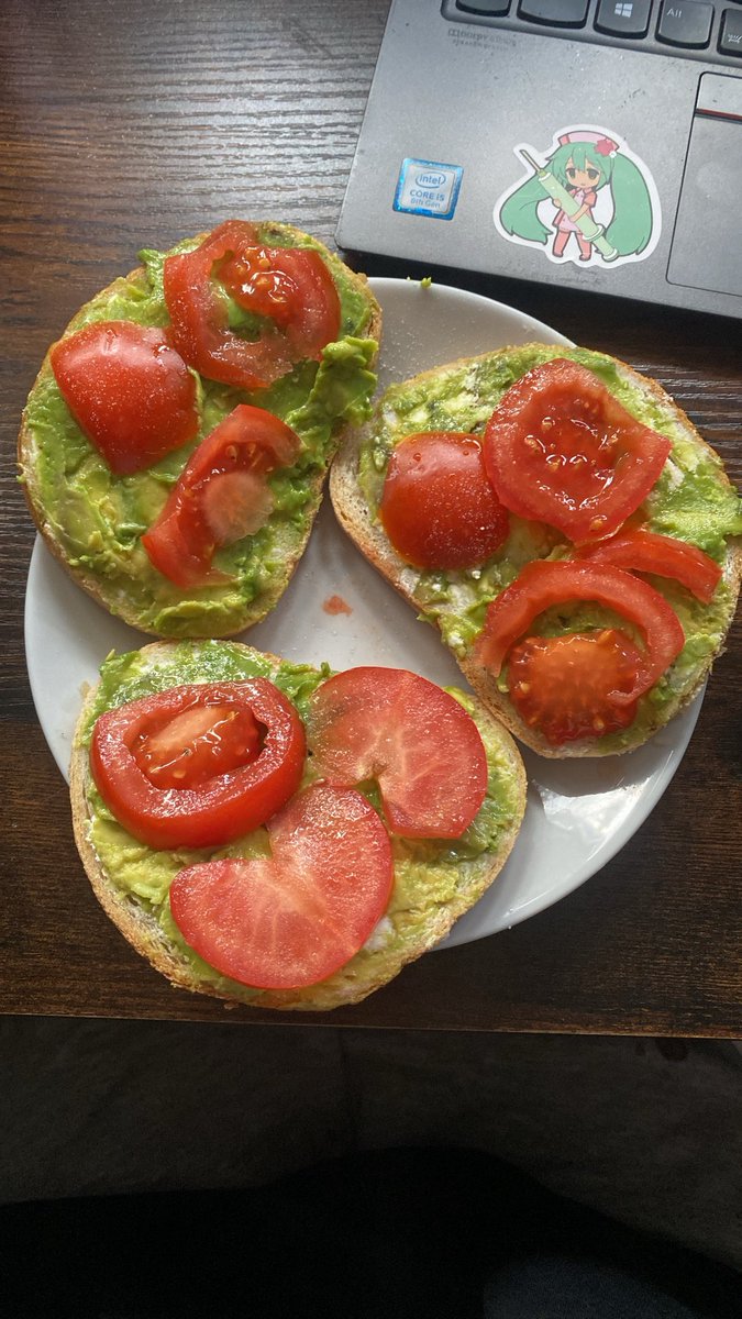 xiaokotku's tweet photo. wiat #overate
i also had peanuts today just fucking sucked man i had really bad day
total: 1,648cals https://t.co/sma8J89tXO