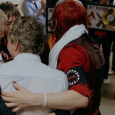 ɐlnɐd 击 tweet media