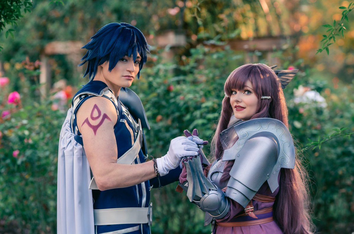 DragonFeather.cos tweet media