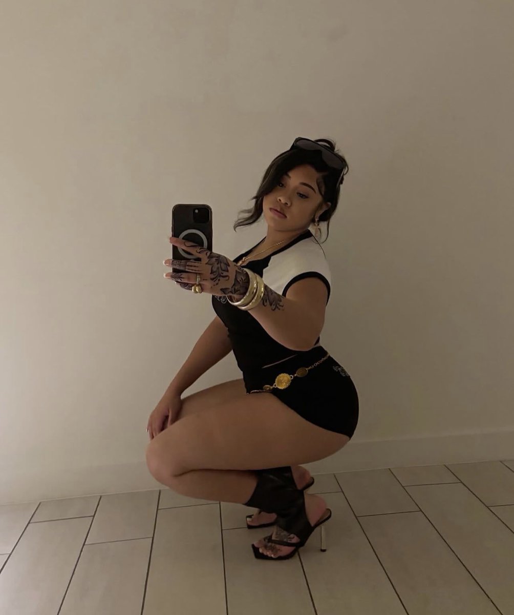 Kayla 💕 tweet media