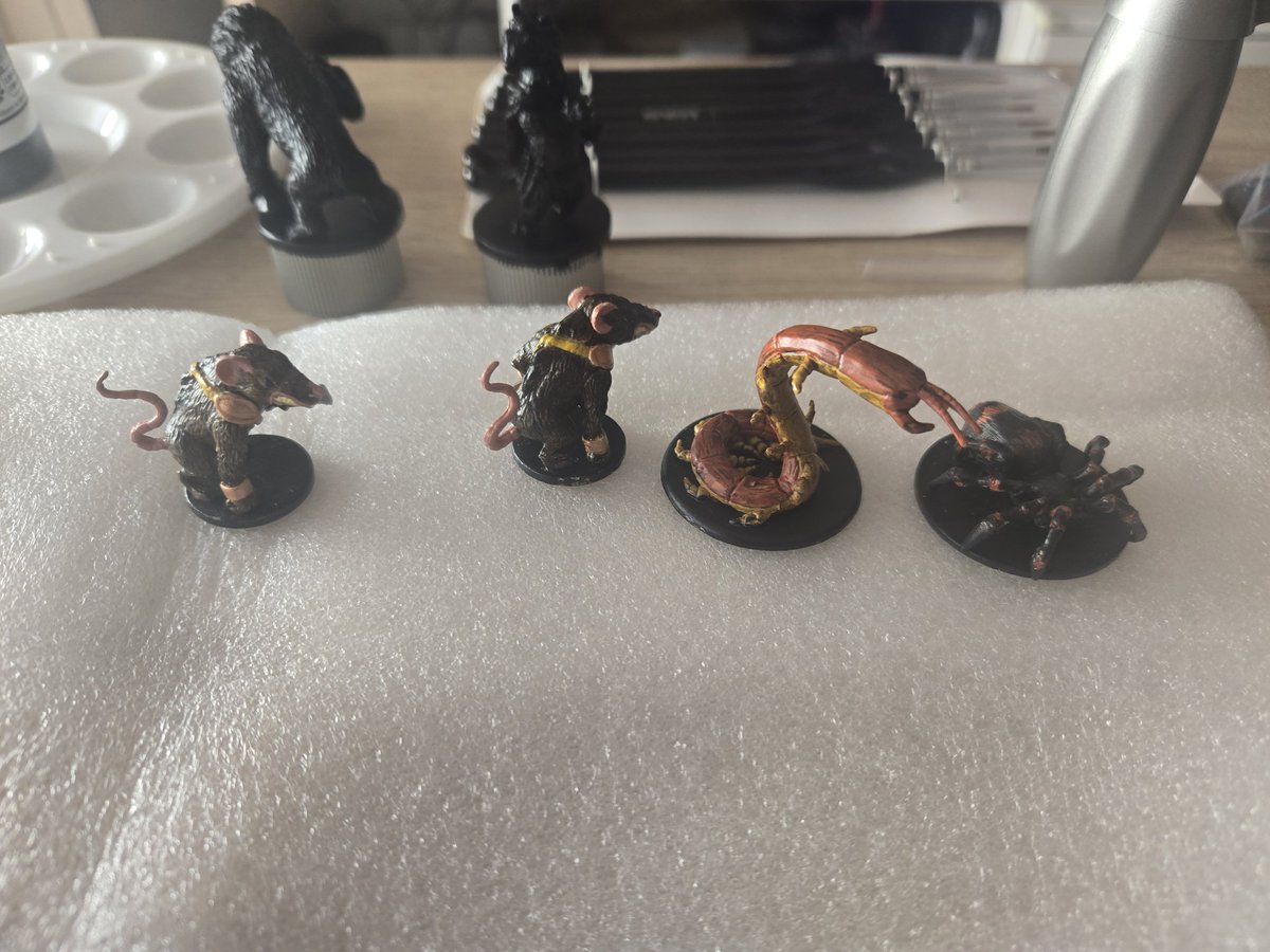 Seryu_MG's tweet image. Probando ya técnicas con los rotus de AK y unos nuevos Nicety que he encontrado en Amazon 🙂👍 #Sundrop #Miniatures