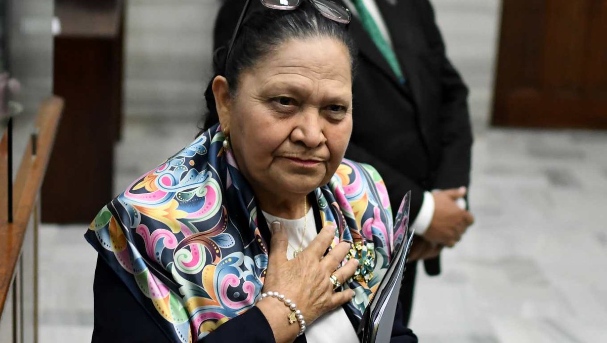 En una primera votación María Consuelo Porras, actual fiscal general, no integra la nómina de seis candidatos a fiscal general.
Obtiene solo 6 votos a favor y 9 en contra.