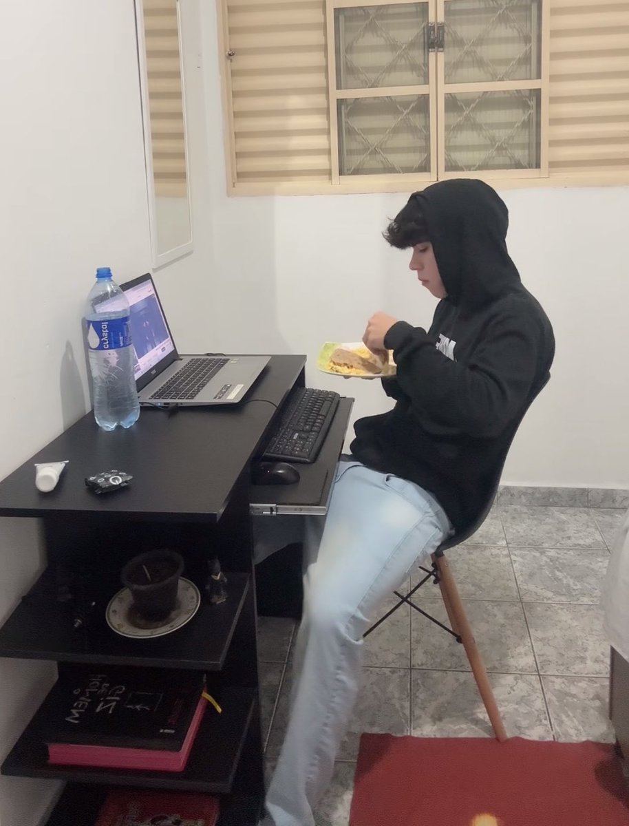 Grozei tanto gravando esse video hehe 🤯

privacy.com.br/@anthonnybecker