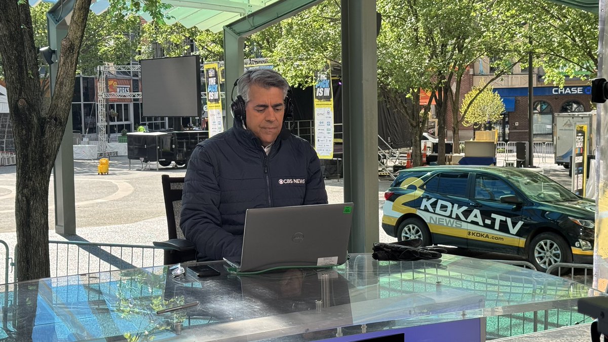 ismithKDKA's tweet photo. Draft week is underway @KDKA has taken the anchor desk to Market Square and we are broadcasting live all week. Stop down and say hi! #NFLDraft https://t.co/C9hURQIx1S