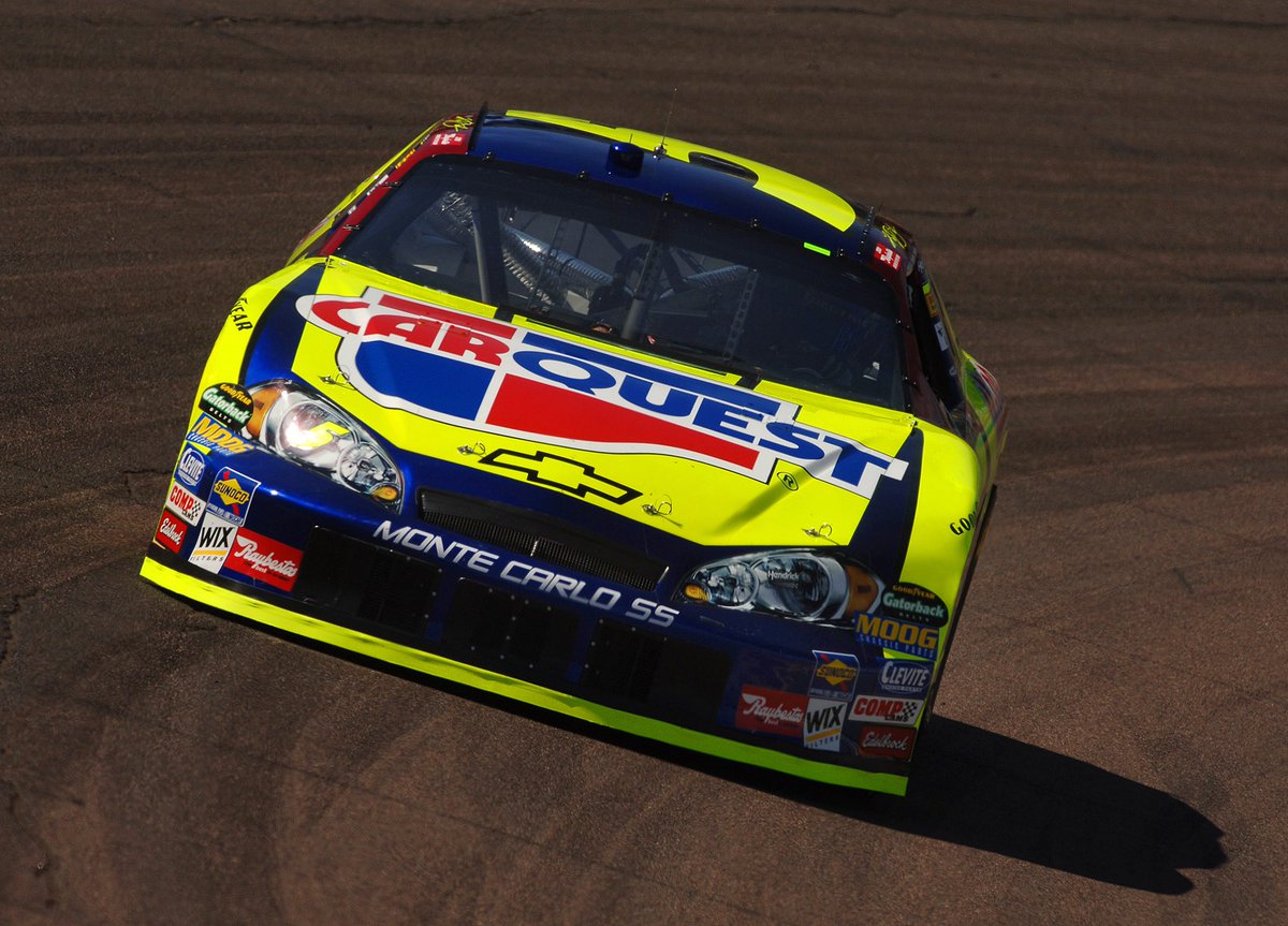 rebilasphoto's tweet image. 20 years ago today #NASCAR driver @KyleBusch would win the pole for the 2006 Subway Fresh 500 at @phoenixraceway 

📸 @rebilasphoto