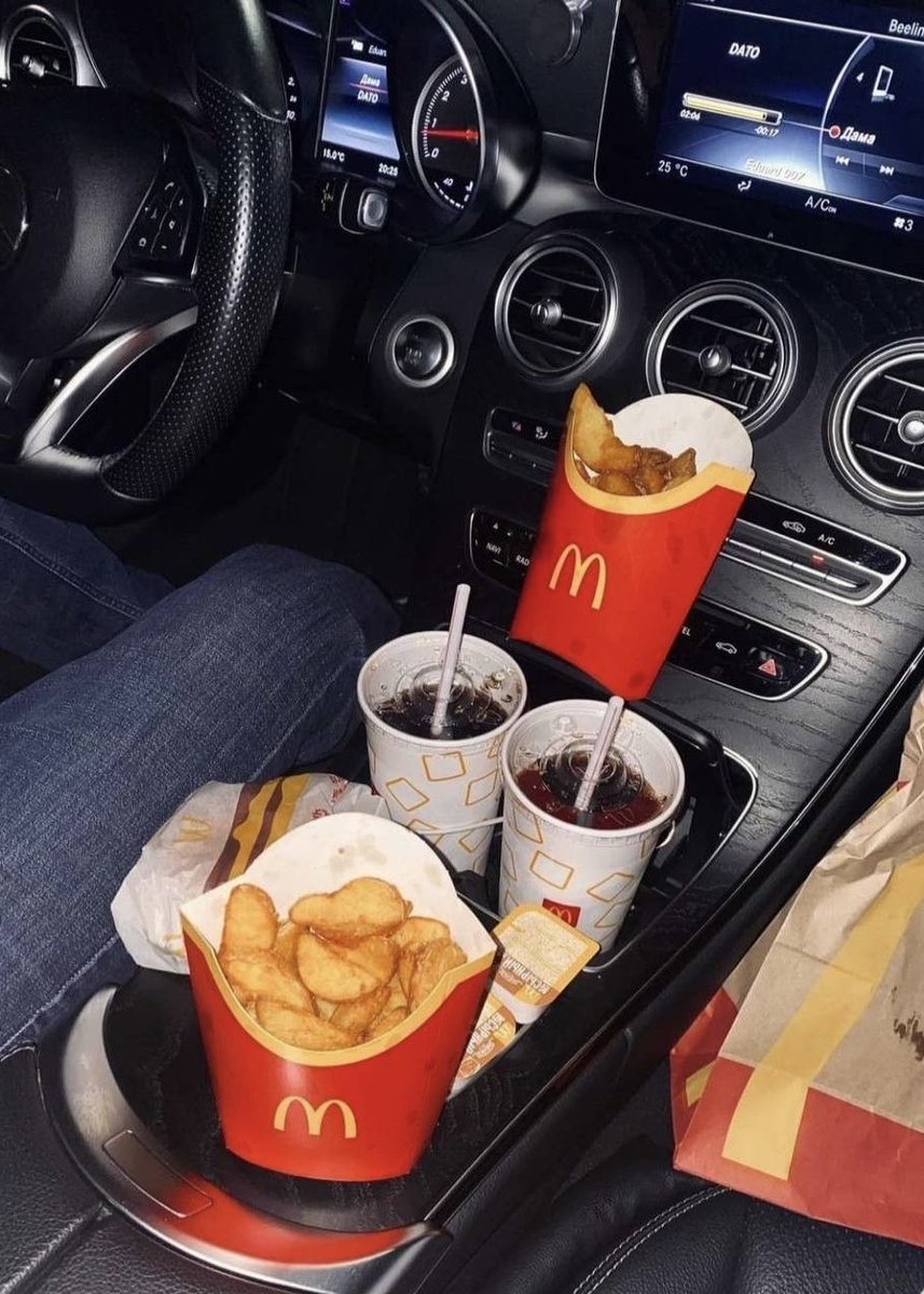 soojin 𝜗𝜚⋆ tweet media