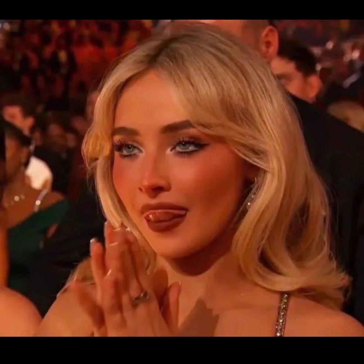 yourqueen_kl's tweet image. The only way to get my attention is by sending Money🏦💵💰

#findom #feet #footboy #finfet #worshipgoddess #humanatm #payingpig #bratty #throne