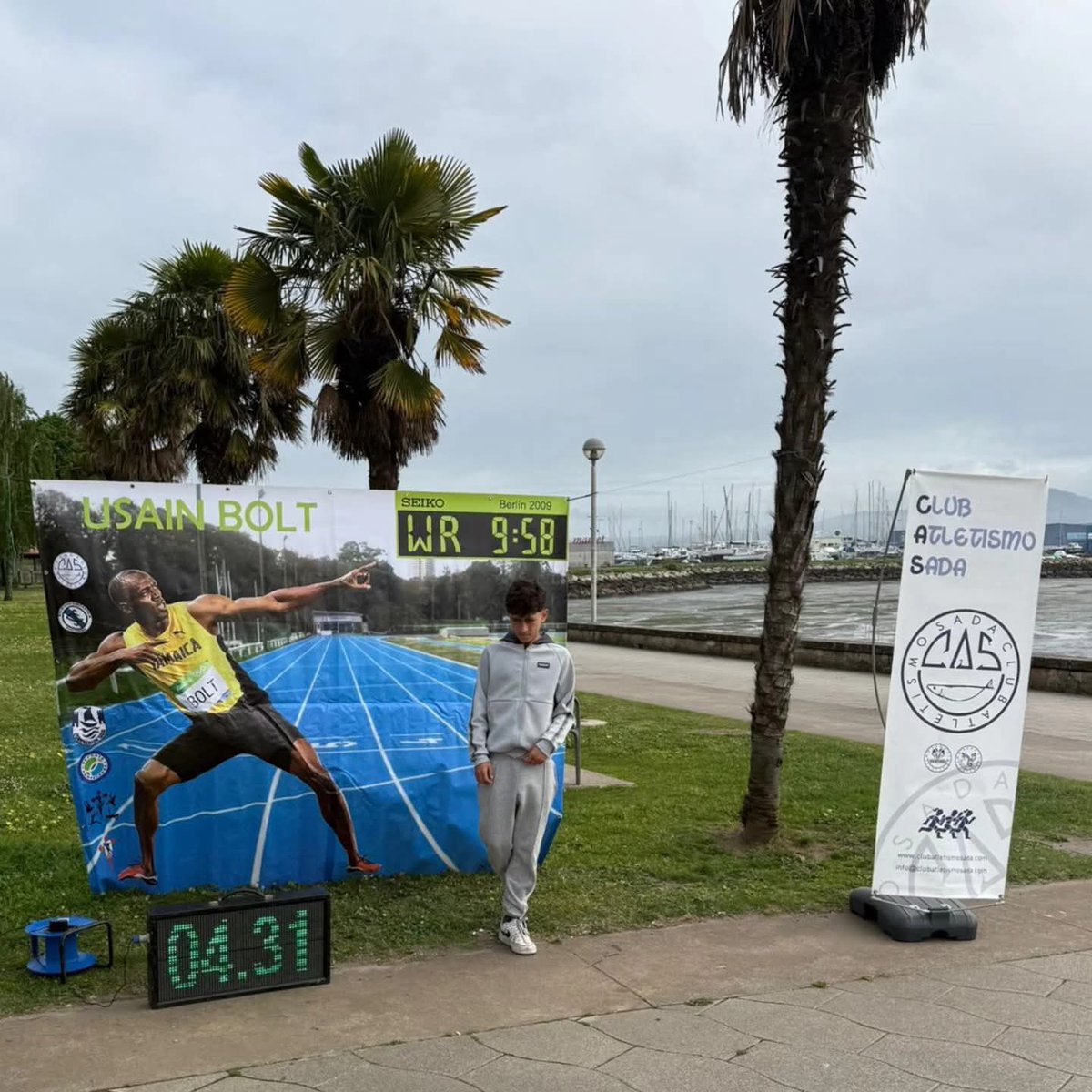 CAS_SADA's tweet image. Esta é xa a 1️⃣6️⃣ edición do Día da Educación Física na Rúa (DEFR). Unha iniciativa consolidada que, ano tras ano, converte as prazas, parques e rúas en aulas abertas.

📣 Este ano o lema foi «EF 2.0: Movendo corpos, conectando mentes»

#CAS
#SomosCAS
#DEFR2026 
#Deportenarúa