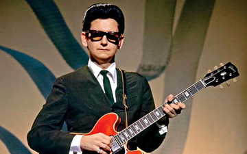 TheExtremeMusi1's tweet image. #InRemembrance of Roy Orbison (23 Apr 1936 – 6 Dec 1988)
his top 10 songs are:

10. Running Scared
9. It's Over
8. Pretty Paper
7. Blue Bayou
6. I Drove All Night
5. Only the Lonely
4. Crying
3. You Got It
2. In Dreams
1. Oh, Pretty Woman