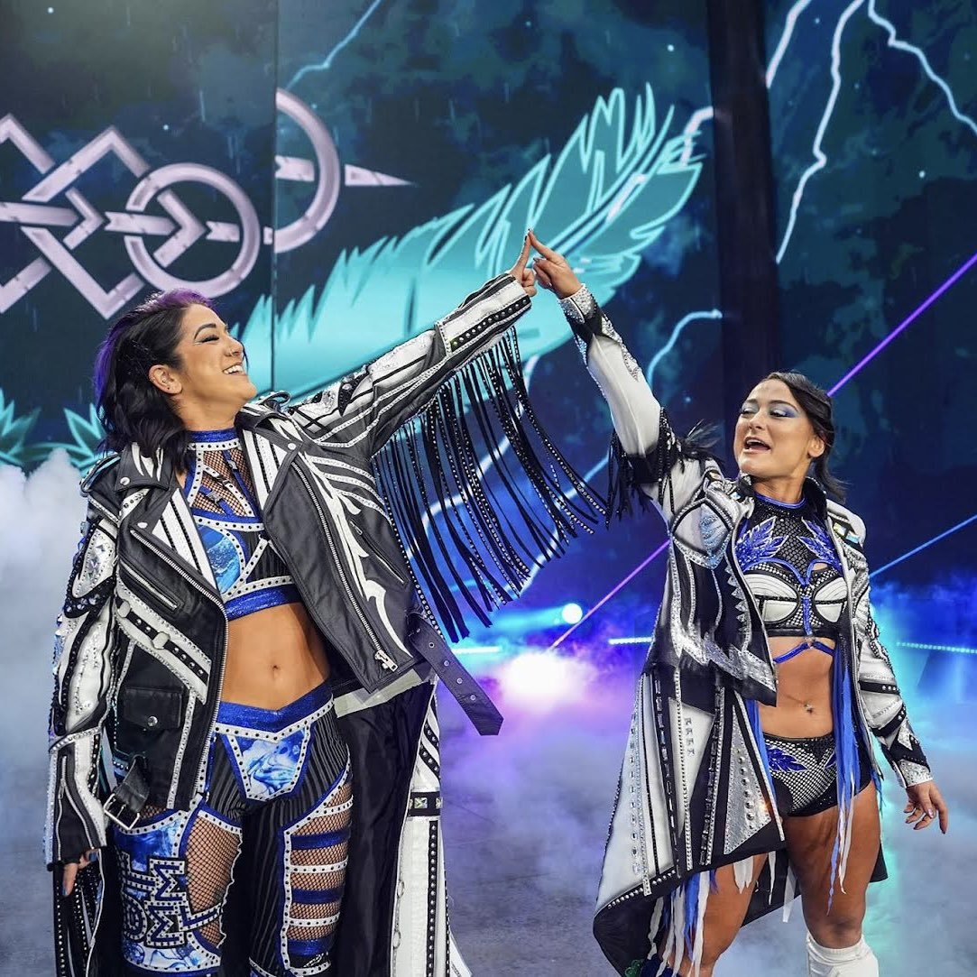HeroOfTheRing's tweet image. I don’t see a celebrity when I look at Bayley. I see a leader. I see the blueprint. She and Lyra put in the work that others only talk about. They deserved those titles. They deserved better. ⚖️👑

#RoleModel #Justice