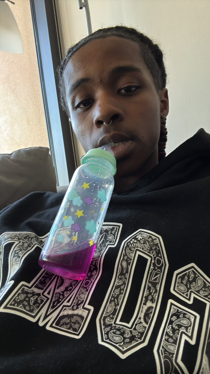 mikebrokeasf tweet media