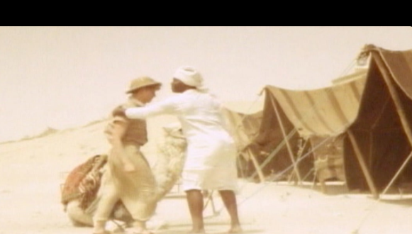 vitrolles13127's tweet photo. chaleurs by cadinot vintage +18 
video pas trop mauvaise , ça date des années 80 

Un touriste français veut atteindre une oasis dans le désert. Pour cela, il a besoin d'un chameau. Lorsqu'un local l'invite dans sa tente, il se prépare à discuter mais l'homme est sur le point de lui proposer quelque chose de plus chaud. Il veut sa bouche et son cul sexy. Face à une tige monstrueuse qui se présente devant lui, le blanc ouvre grand la bouche et se jette sur le morceau. L'homme lui parle, probablement pour l'exciter, mais il ne comprend pas sa langue. Par contre, il comprend très bien sa bite, qu'il parvient à faire grossir. Discrètement, deux mâles métisses profitent du spectacle en rigolant et en se branlant. Aussi facile à monter qu'un chameau, le trou du touriste...