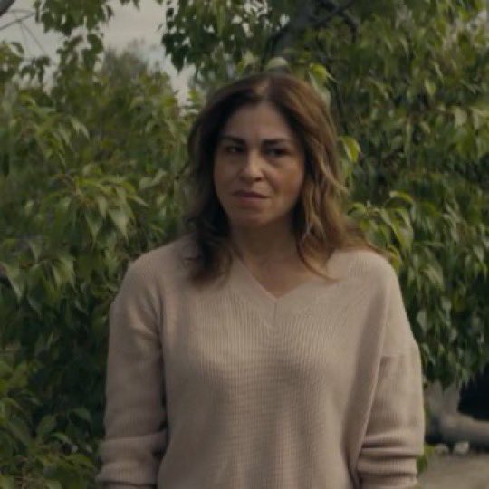 marissaav_'s tweet image. θα περάσει γενικά και το υπόλοιπο χωριό από το σπίτι Ιρινας-Μιχαήλ όταν θέλουν να μείνουν λίγο μόνοι τους; #topaidi