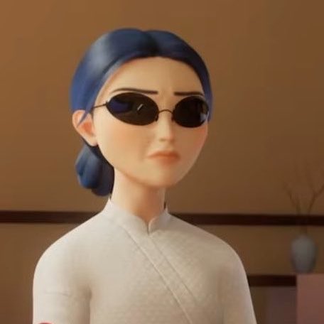 Logan | BITE ME 🐝 tweet media