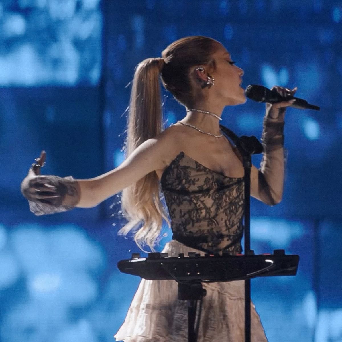 ⋆˚ 𝜗𝜚˚⋆ jenna🧁༉‧₊˚. tweet media