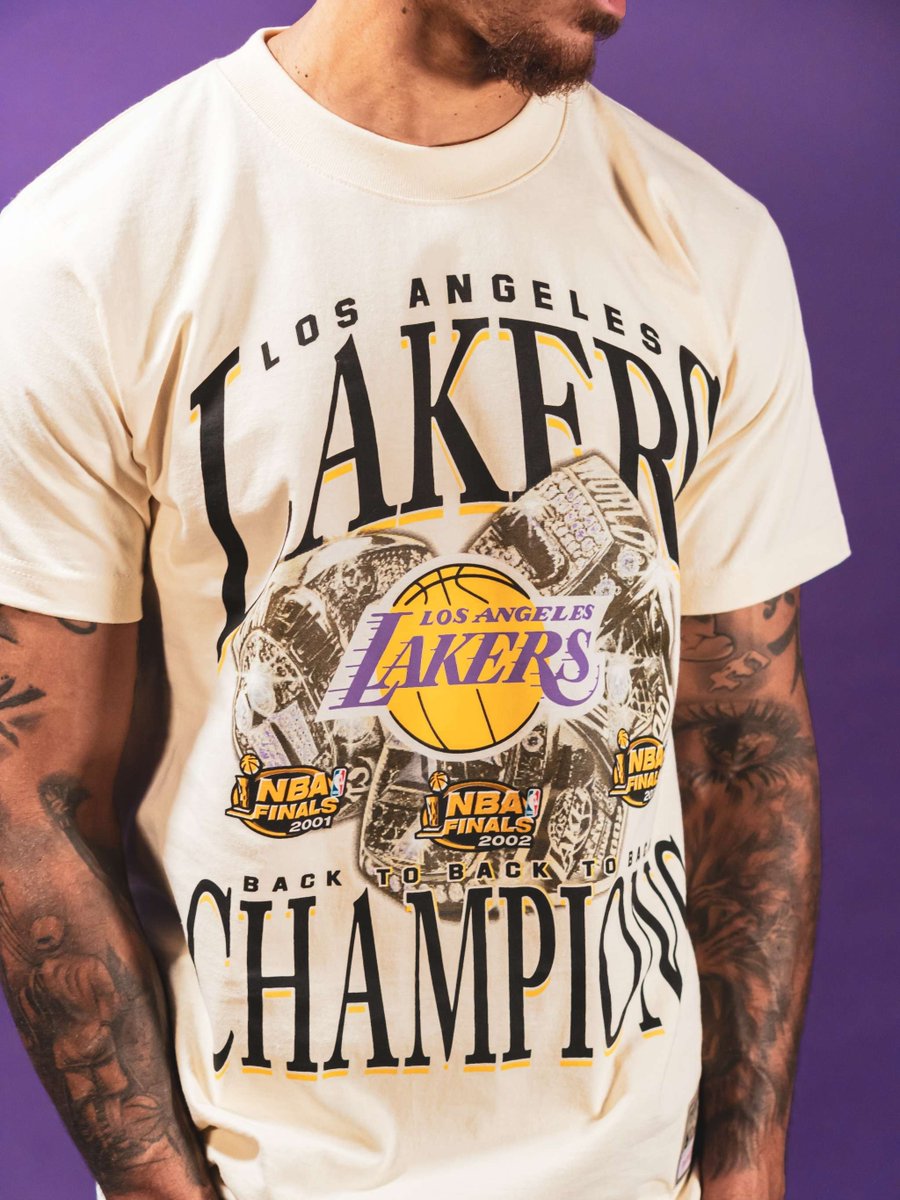 Shiekh.com tweet media