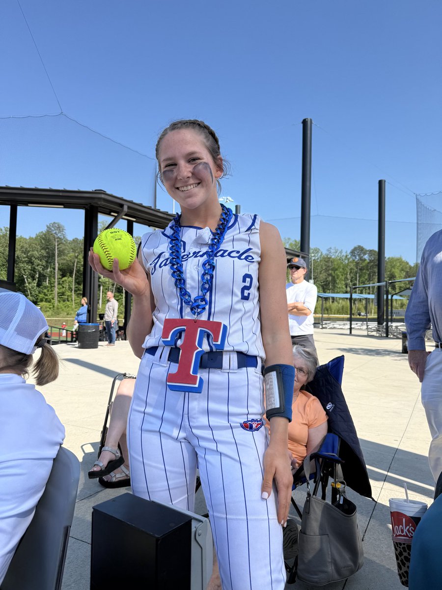 MafiaSoftball28's tweet photo. Congrats to Adeline Barber on her 3rd 💣 of the year for Gardendale Tabernacle. https://t.co/aWTLPr3z3D