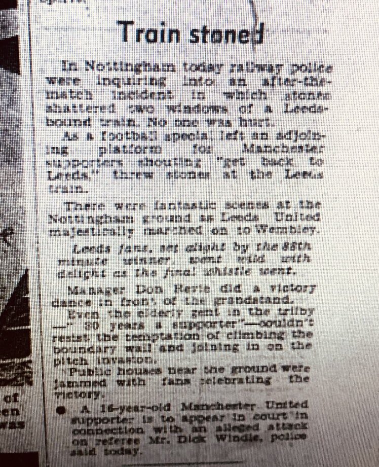 Yorkshire_Tales's tweet photo. @steakandsidney @YouTube @lufcstats @leedstats_com @FollowMeAndLUFC @IPLENDY65 @Widderssoul @aj_mads @stevemarsham @leeds_snippets They weren’t happy…#LS65 https://t.co/tjPatBM3q5