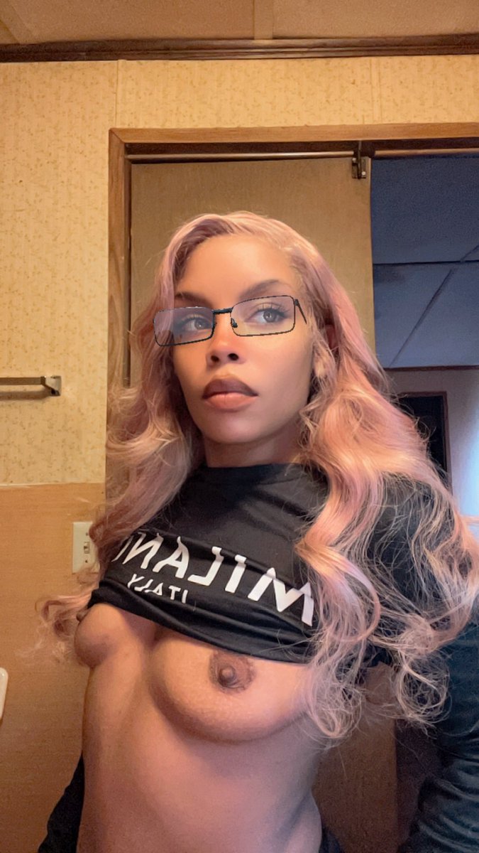 Pretty Toxicc (Godd$ss✨) tweet media