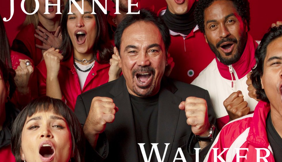 roastbrief's tweet image. #JohnnieWalker 🥃⚽ presenta “Canta y Keep Walking” con Hugo Sánchez: reinterpreta “Cielito Lindo” para celebrar seguir avanzando. Fútbol, cultura mexicana y una edición Red Label que evoluciona el Striding Man. #Cultura #Branding

Lee la nota aquí: bit.ly/41OEio3
