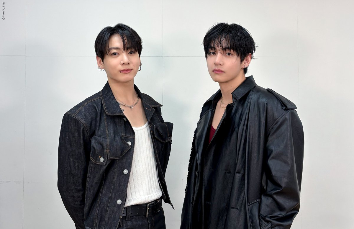 Lena7_BTS's tweet photo. Laptop https://t.co/svdS3EeEw8