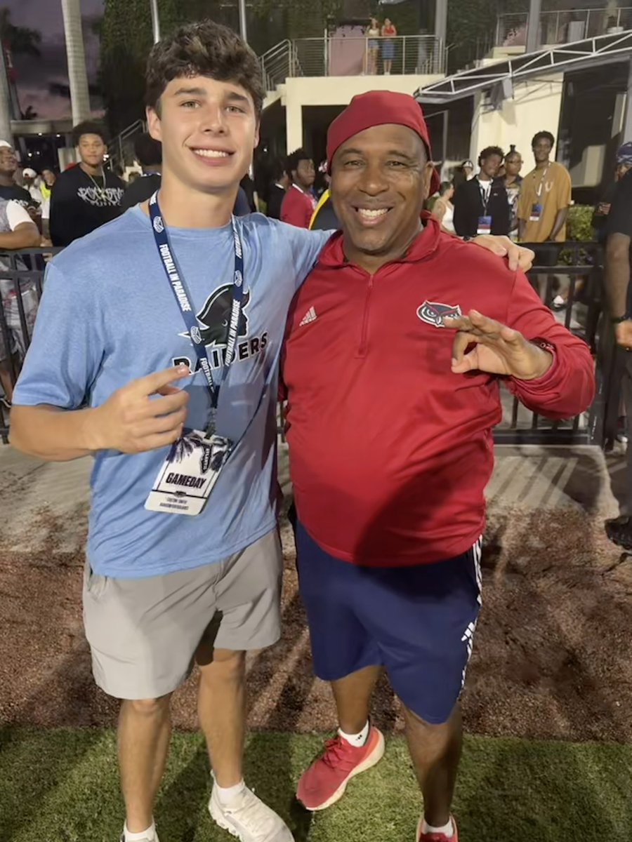 Colt10Smith's tweet image. Had a great time at the FAU Spring game on Friday night! Thank you Coach @CoachDJ_WRA for the invite and getting to know me. It was great seeing what @FAUFootball is about and building for the future. I’m excited to keep in touch and come back to campus soon! #FAU #FAUFootball