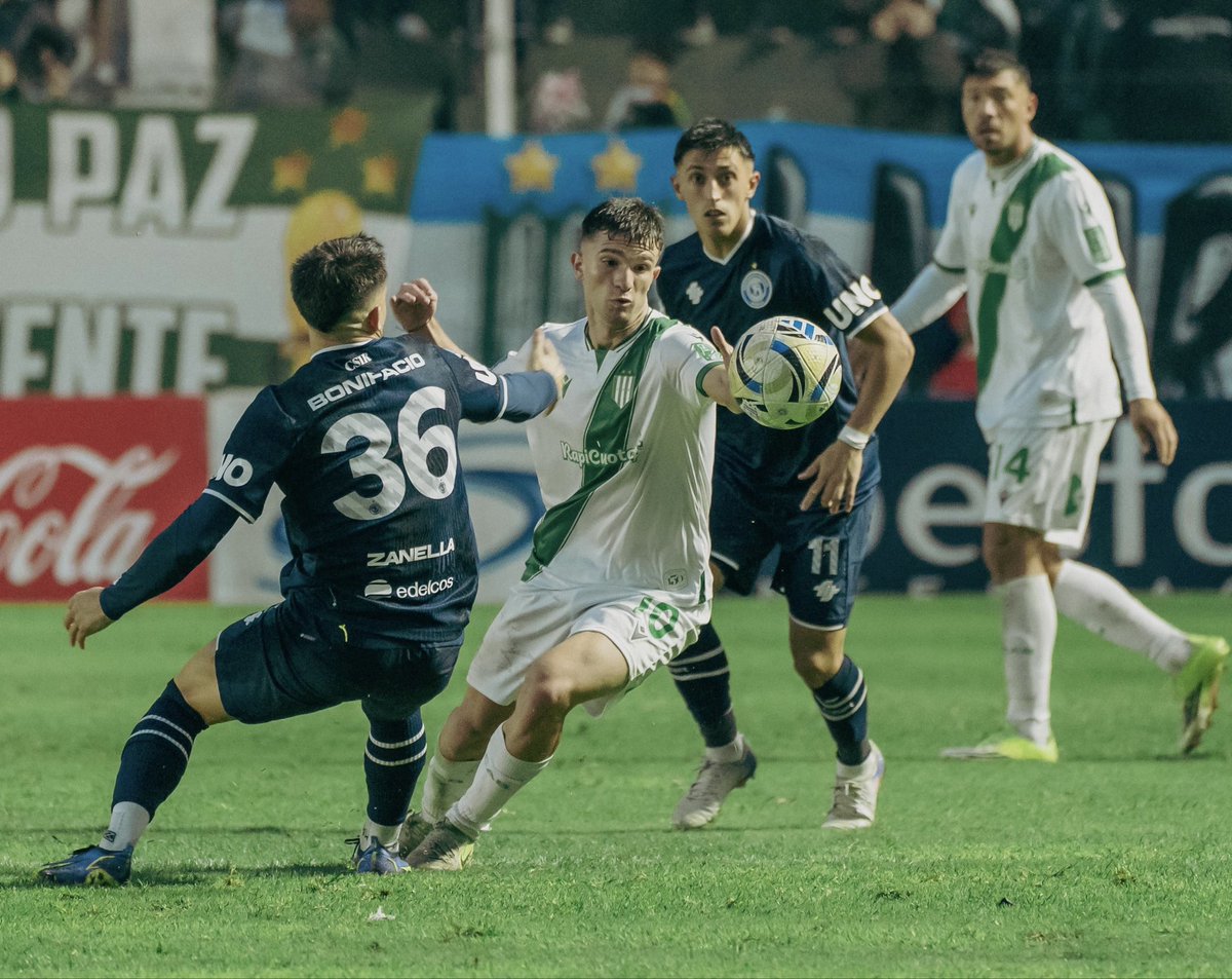 🇳🇬 EMPATE SIN GOLES 🇳🇬

<a href="/CAB_oficial/">Club A. Banfield</a> igualó 0 a 0 ante <a href="/CSIRoficial/">Independiente Rivadavia</a> en Peña y Arenales.