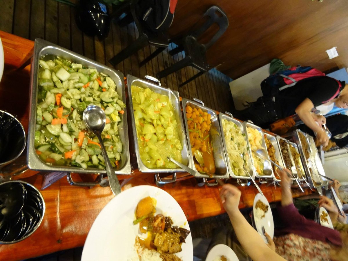 Alkaased2005's tweet image. Dinner in Malaysia 🇲🇾

マレーシアの夕食🇲🇾

December 2013

↓This is the URL of  my channel↓

kick.com/alkaased2005

#kick #travel #trip #旅行 #domestictravel #国内旅行 #internationaltravel #海外旅行 #malaysia #マレーシア