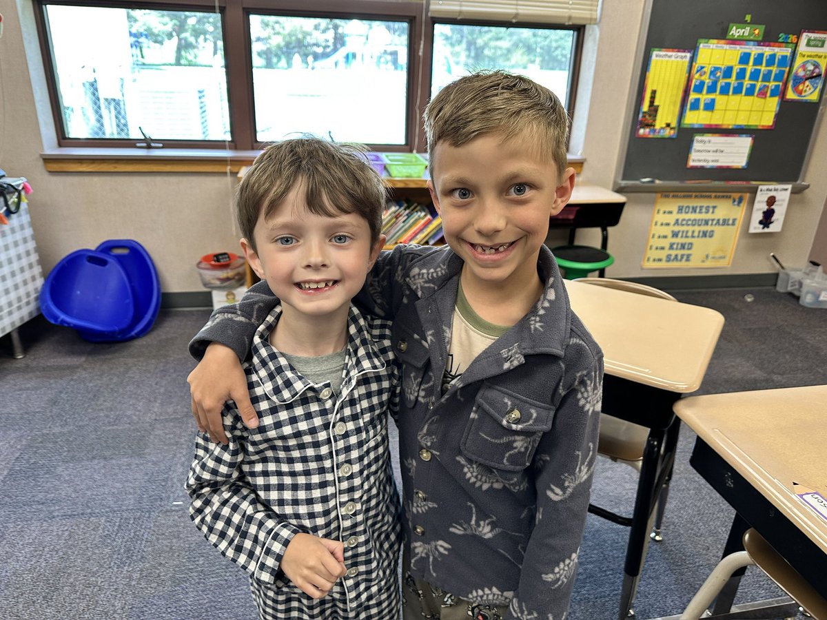 HillsideLV's tweet image. Pajama Day kicked off our Spring Spirit Week! Our students came in extra comfy today after an incredible Showcase Night on Friday 💙☁️

#spiritweek #pjday