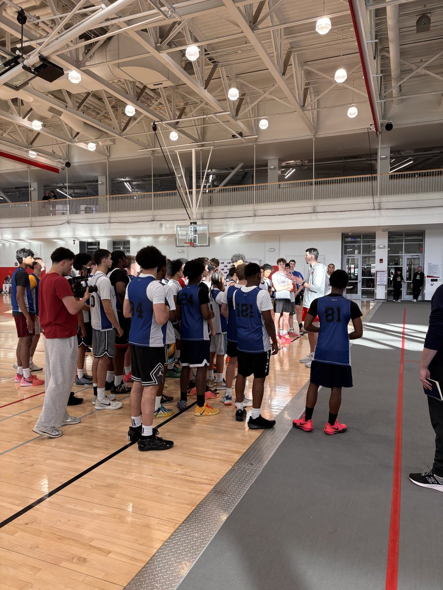 Dylan Thayer tweet media