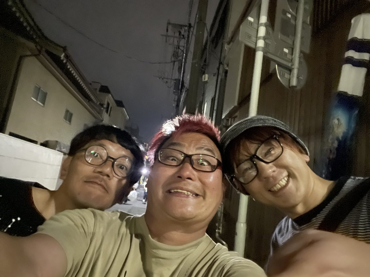 ぼびー@赤い人 tweet media