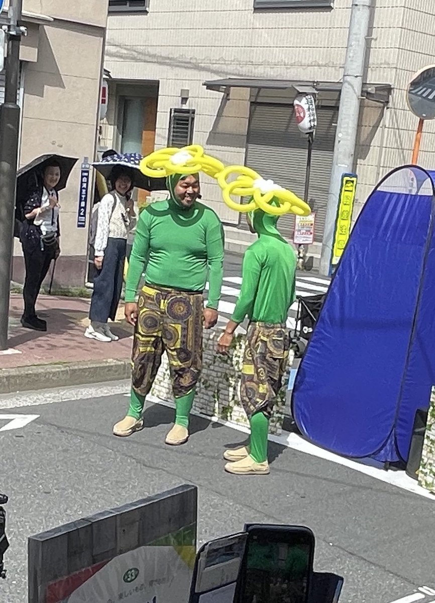 ぼびー@赤い人 tweet media