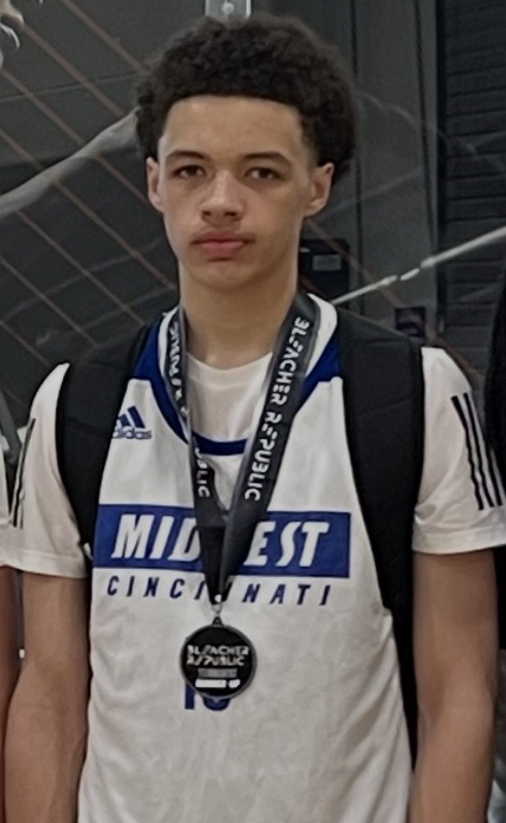 CBradley2029's tweet image. Tough finish but proud of the fight. Went 4-5 this weekend in the Buckeye Classic 2026, falling in the Platinum Bracket championship to Hamp Elite. Learned a lot, grew even more. Back at it next weekend. 💪🏀
#classof2029 #basketball #buckeyeclassic