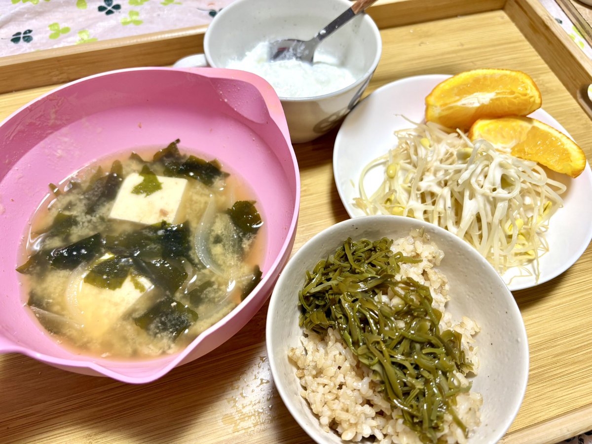 4/21 おはようございます
#朝食 です

先日帰省のおり、いつも行く同級生のやってる床屋が定休日だった
そっか、第３日曜日

上手くいかないなあ