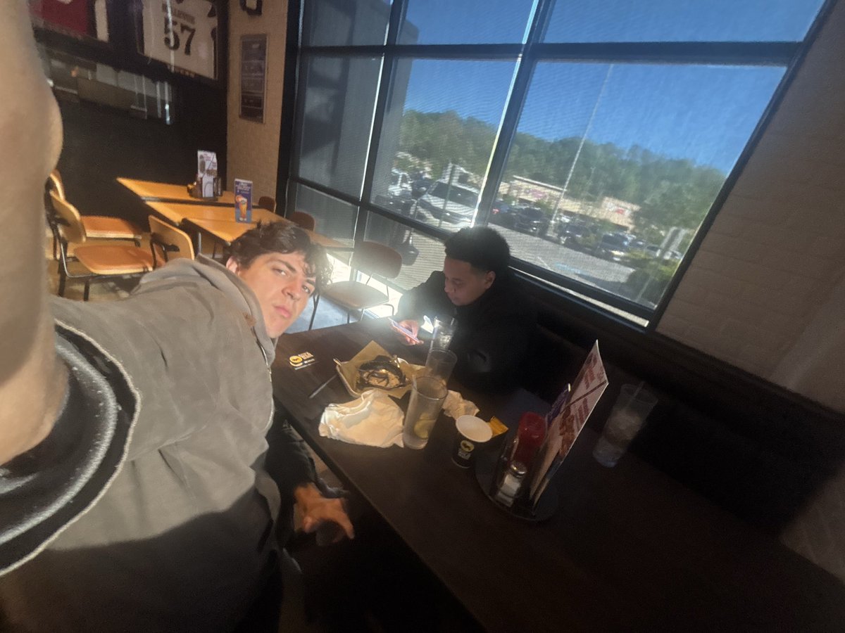 prewbearjunior's tweet photo. Bdubs Date with Ajani #ajaniqz #likefarming https://t.co/ZtPVupNeKo