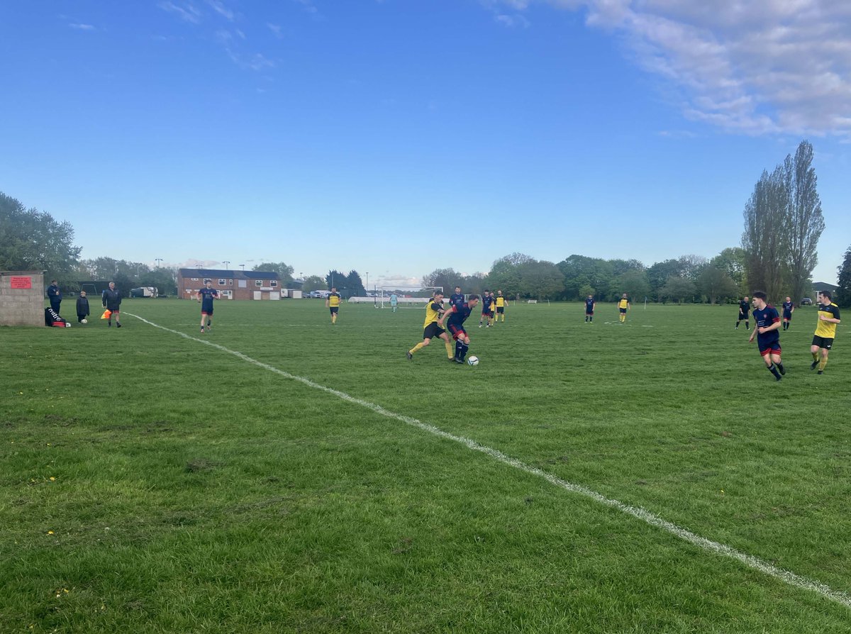 steveb2307's tweet image. Tonight's #groundhopping was in the @MinsterFootball York League. @rufforth_united v @thorpeunitedfc is on my blog stevebthegroundhopper.blogspot.com/2026/04/ruffor…