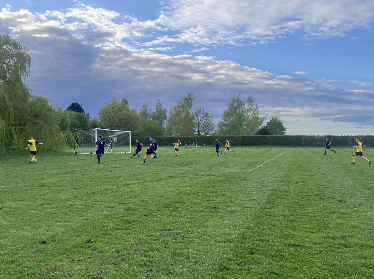 steveb2307's tweet image. Tonight's #groundhopping was in the @MinsterFootball York League. @rufforth_united v @thorpeunitedfc is on my blog stevebthegroundhopper.blogspot.com/2026/04/ruffor…