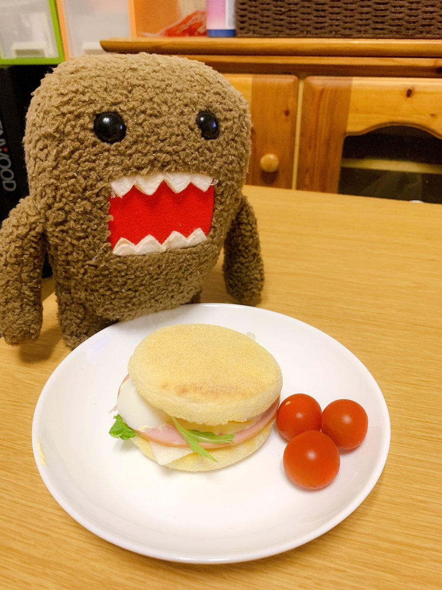 おはようございます

イングリッシュマフィンサンド美味しい