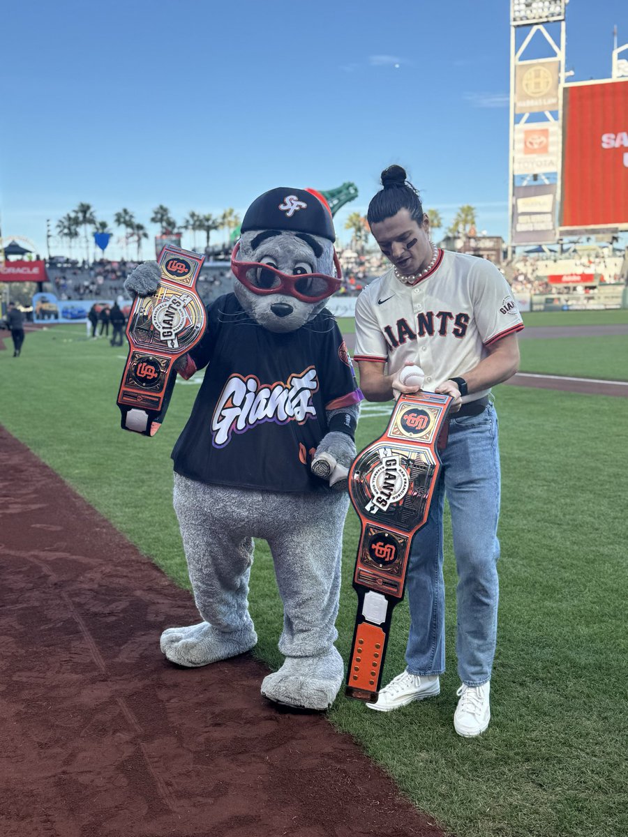 Lou Seal (Luigi Francisco Seal) tweet media