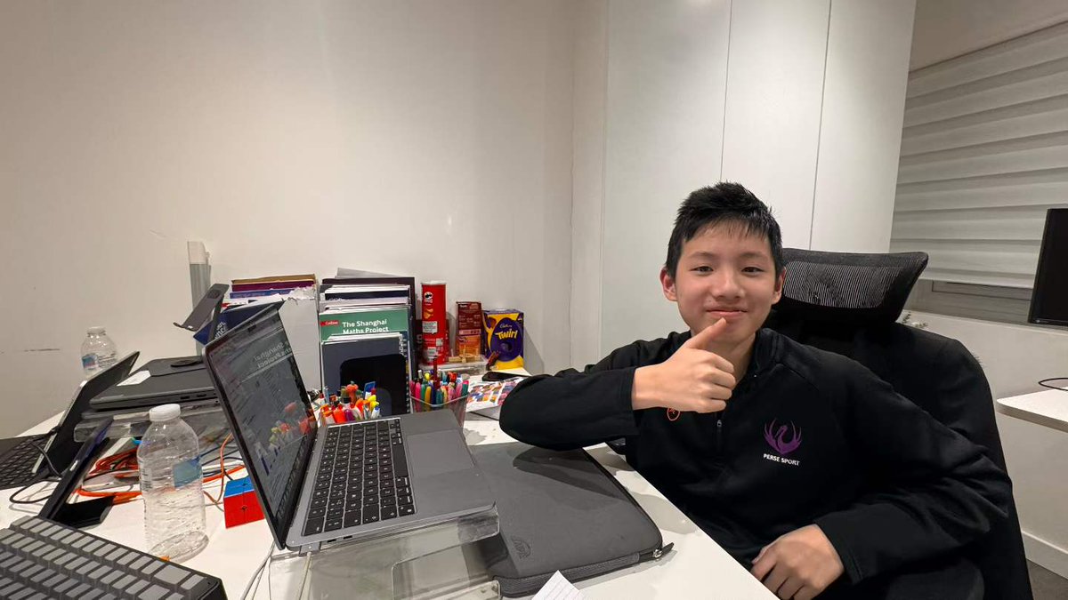 doctorzlai's tweet image. Day 435 - Leetcoding with Kids - 3046. Split the Array
带娃刷题第435天 分割数组

c = Counter(nums)
return max(c.values()) &amp;lt;= 2

#leetcode #tutorial #daily #learning #python #programming #力扣 #编程 #计算机 #学习