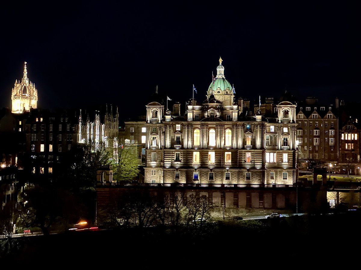 #Edinburgh by night.