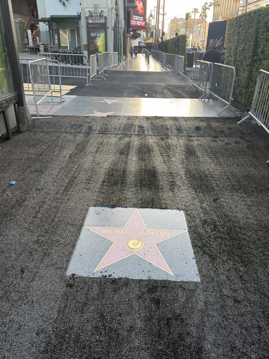 Sebastián Martínez #MichaelMovie #MJINNOCENT 🕊️ tweet media