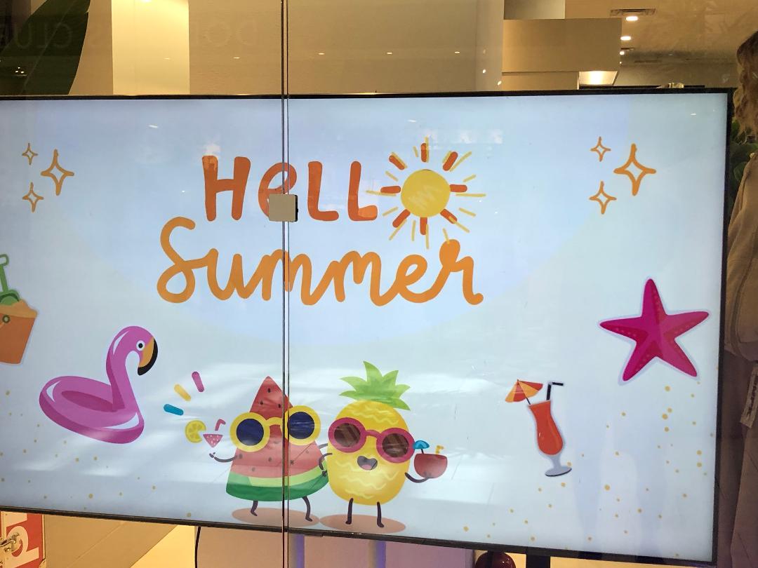 williamklem1's tweet image. I'm wondering if this retail store's Marketing Department could have made that 'O' just slightly more pronounced.

#MarketingFail
#HelloSummer