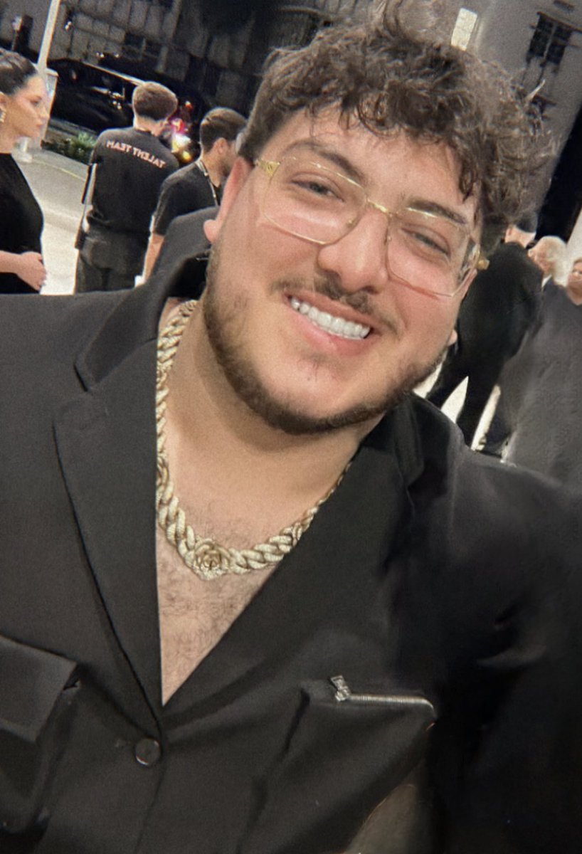 ᅠᅠ𝓟𝐀𝐘𝐎ᅠ.ᐟ tweet media