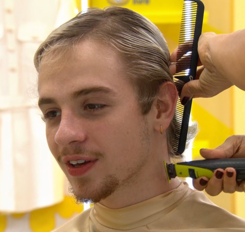 O filho quando volta de banho tomado da vó #BBB26