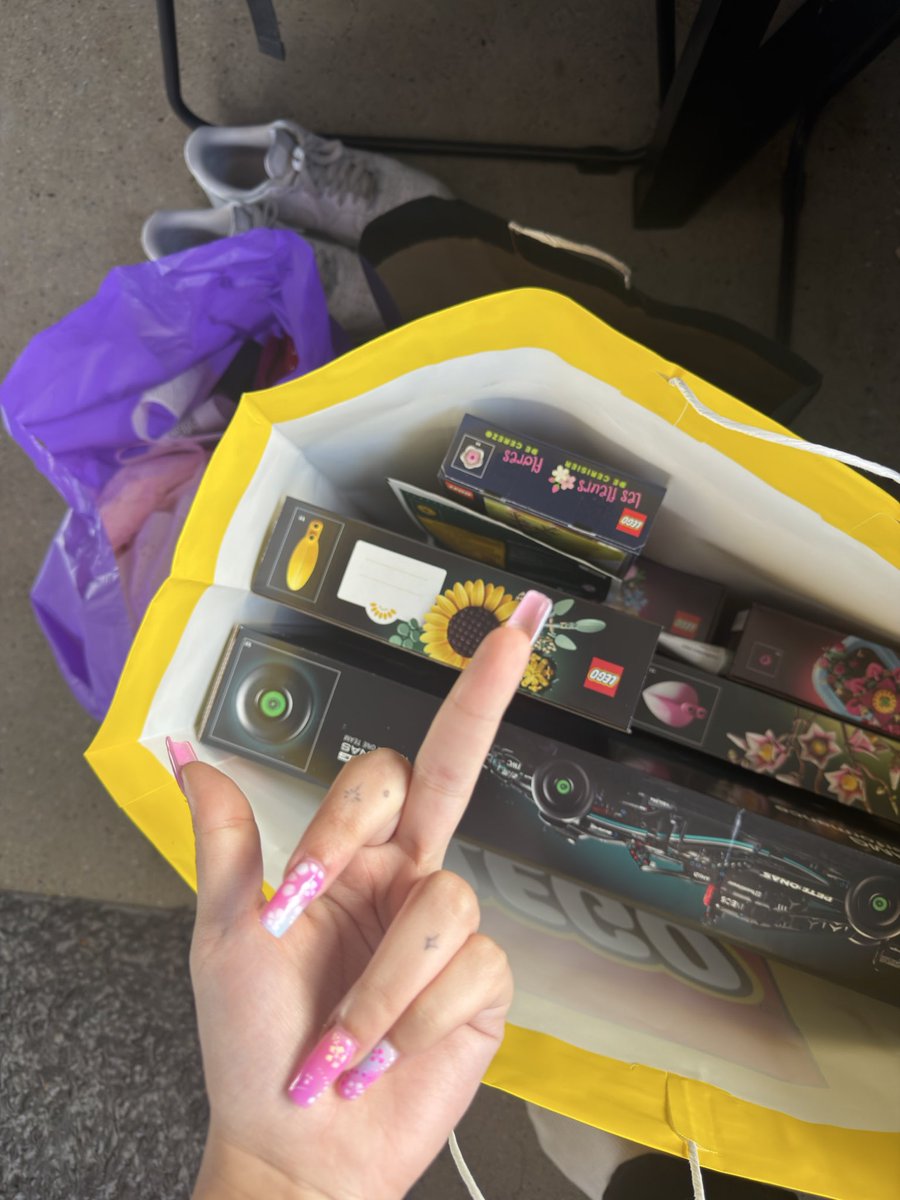 finbarbie ♡ tweet media