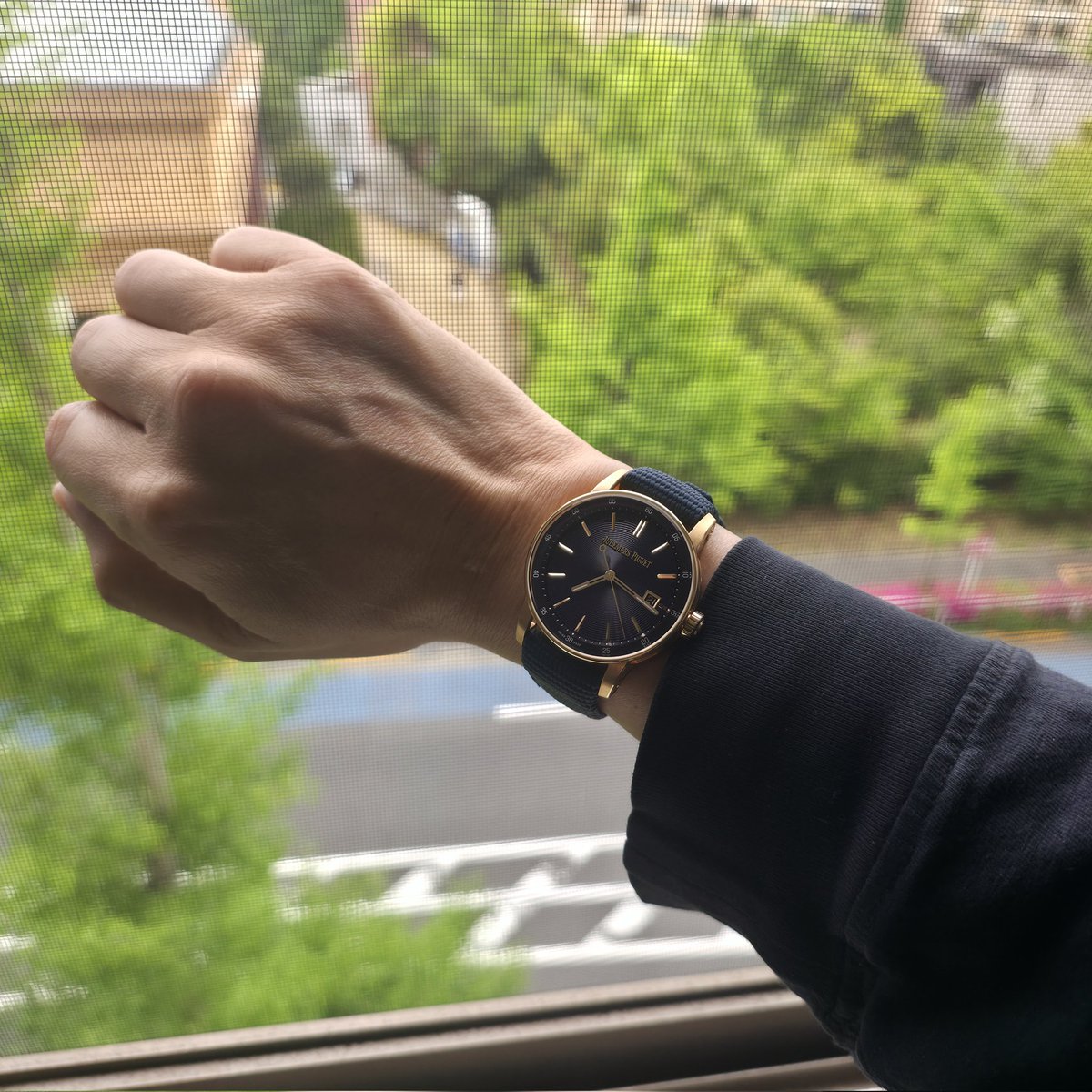 loewe0220's tweet image. みなさん、
おはようございます🙋‍♂

ロイヤルオークをみて
あらためてcodeの完成度に脱帽✨

#code1159
#audemarspiguet