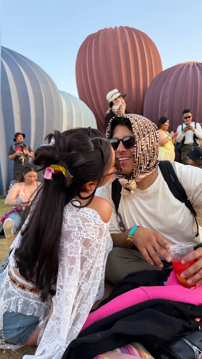 babylira23's tweet photo. happiest girl here @coachella #coachella2026 🫧 https://t.co/1hSTAcjv99