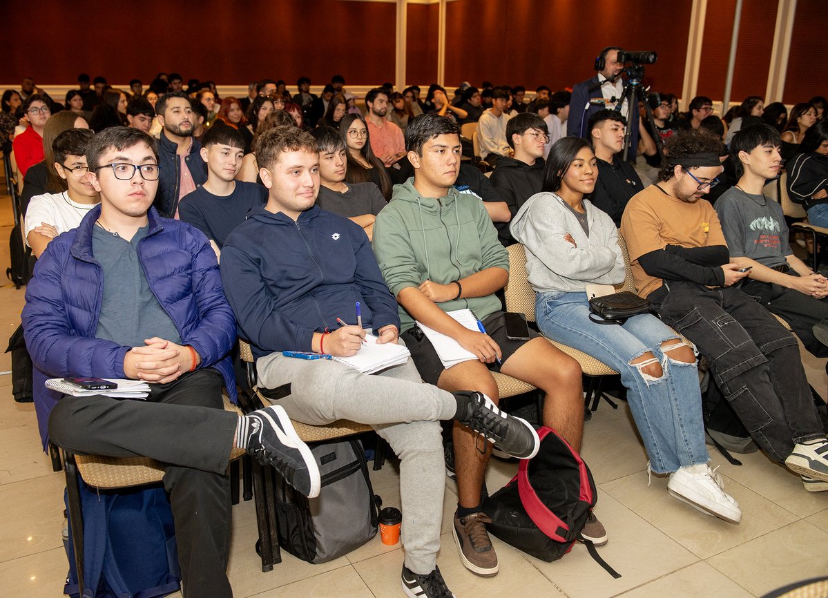 UDLAChile tweet media