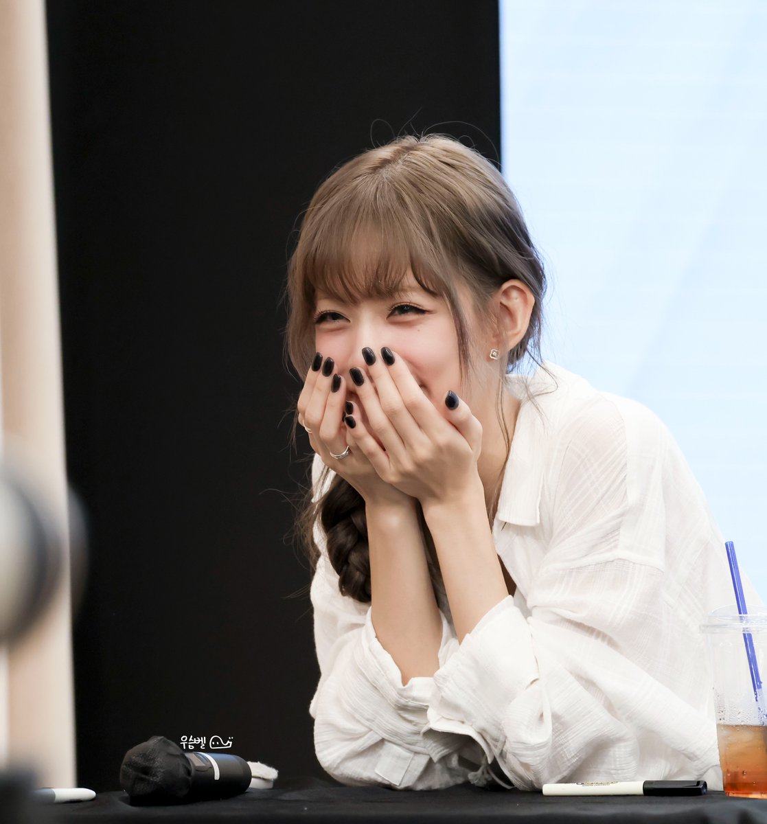 250727 헬로라이브 팬사인회 이채영 2p

#프로미스나인 #이채영 #fromis_9 #LeeChaeyoung